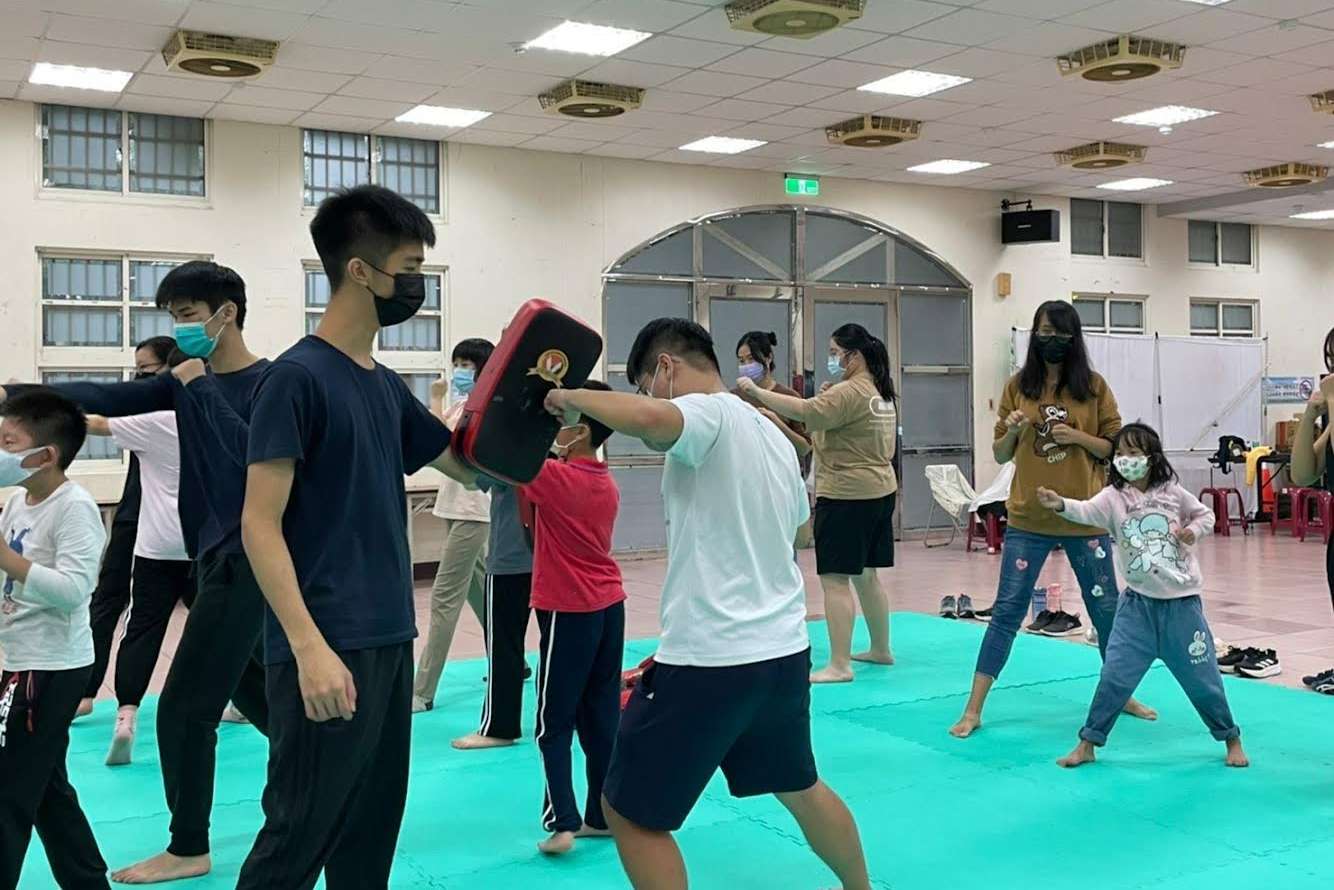 社區防身營（散打搏擊社）